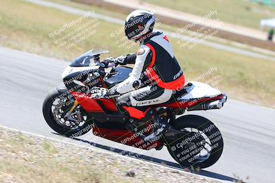 media/Apr-23-2023-TrackXperience (Sun) [[90816c9ee1]]/Level 2/session 2 turn 11/
